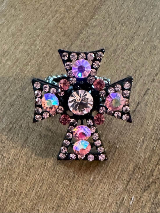 Fashion Jewelry Jewelry - NWOT Pink Rhinestone Cross Ring